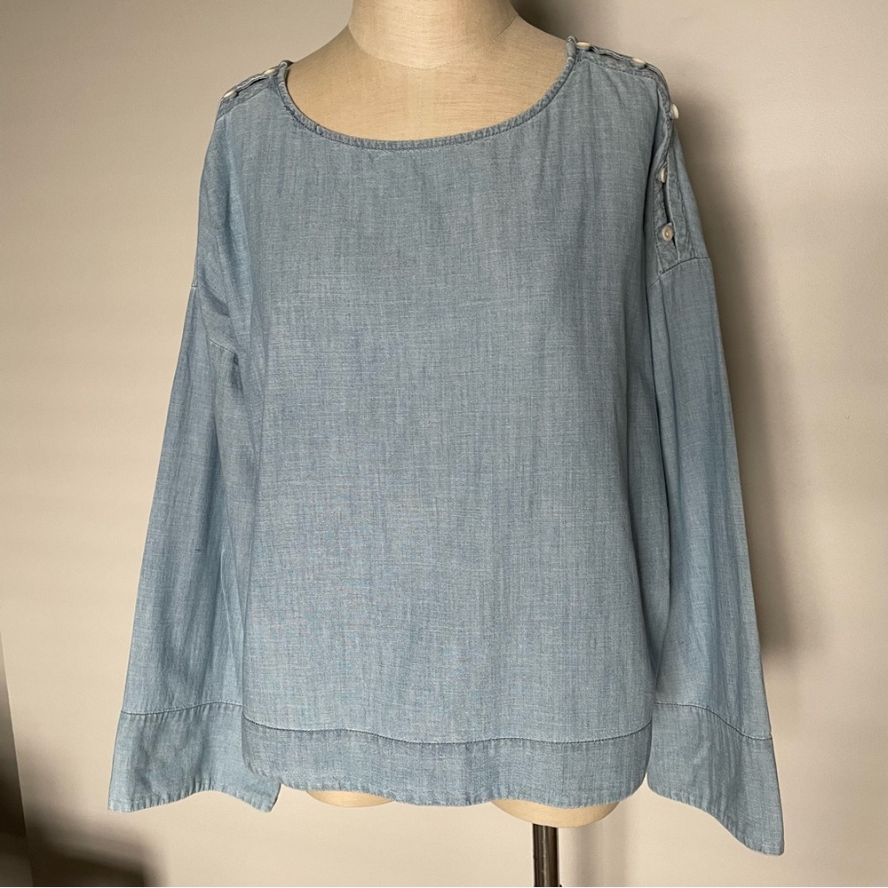 Madewell chambray top with button shoulders size L